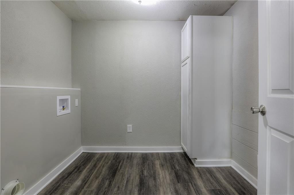 132 N Home Avenue — photo 9