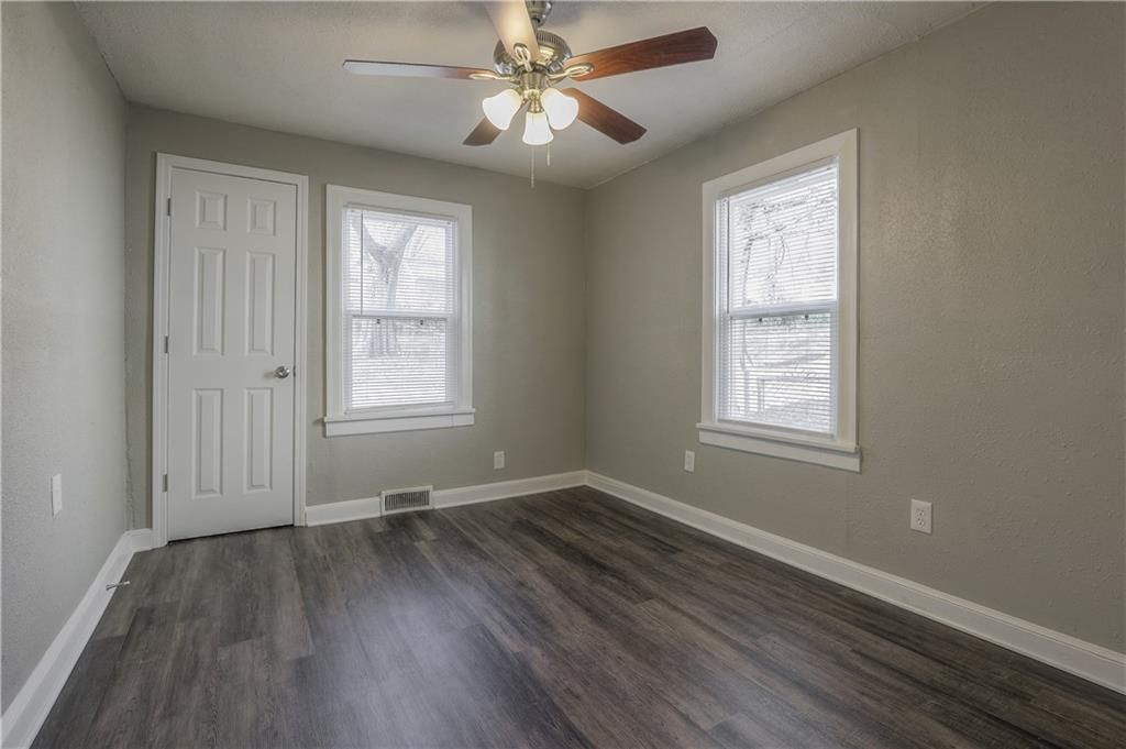132 N Home Avenue — photo 10