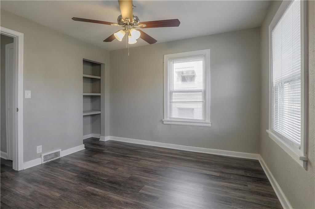 132 N Home Avenue — photo 11
