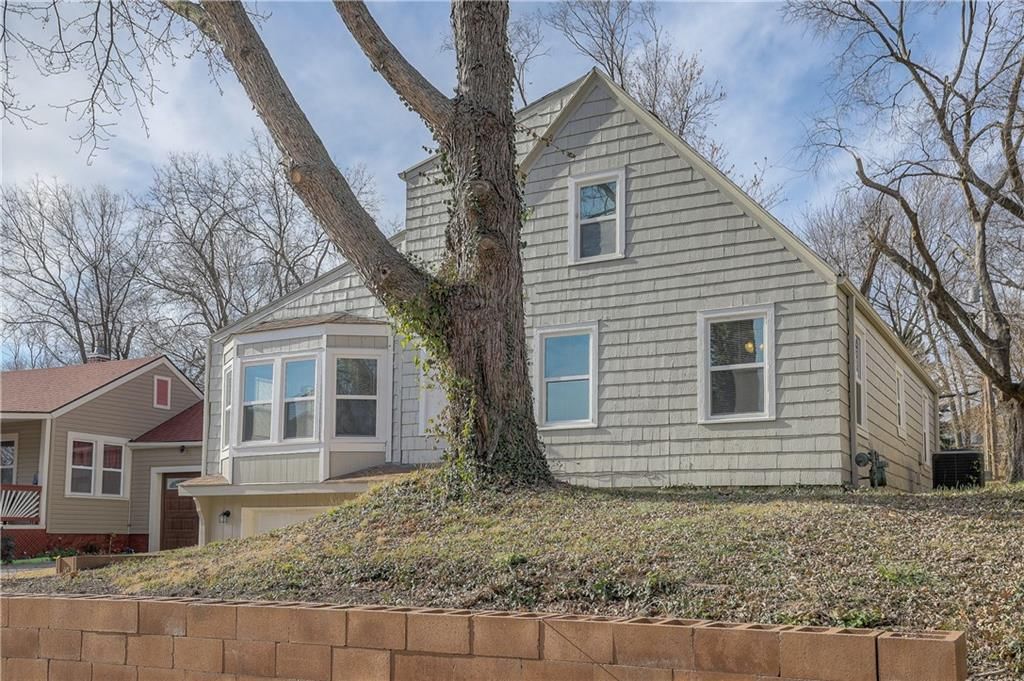 132 N Home Avenue — photo 20