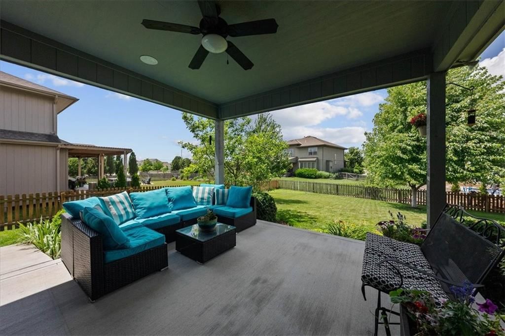 Photo 36 of 43 - 16642 W 165th Street