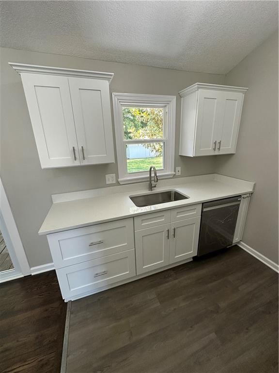 806 Lea Drive — photo 8