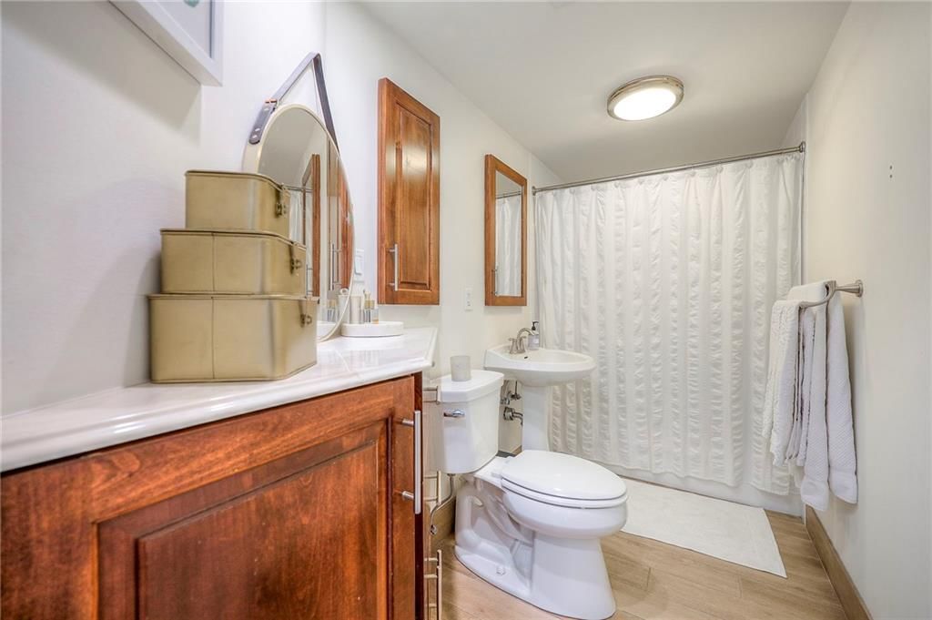 803 W 48th Street — photo 15