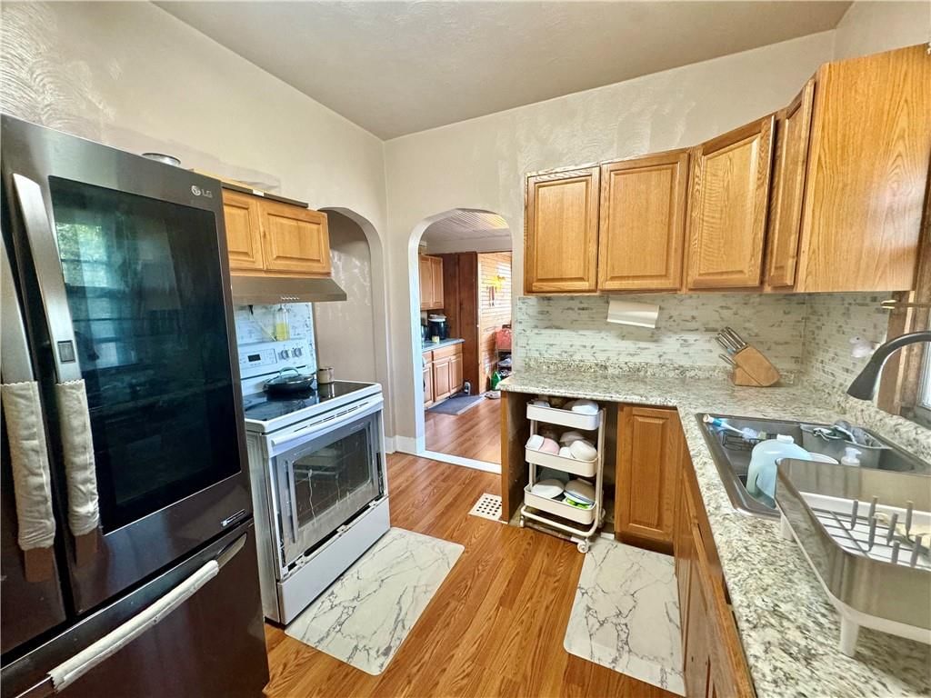 144 N Brighton Avenue — photo 20