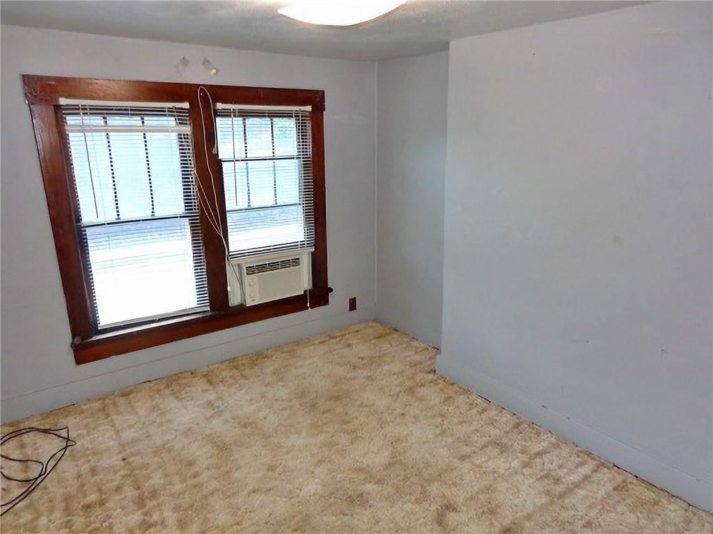 1915 S Broadway Street — photo 11