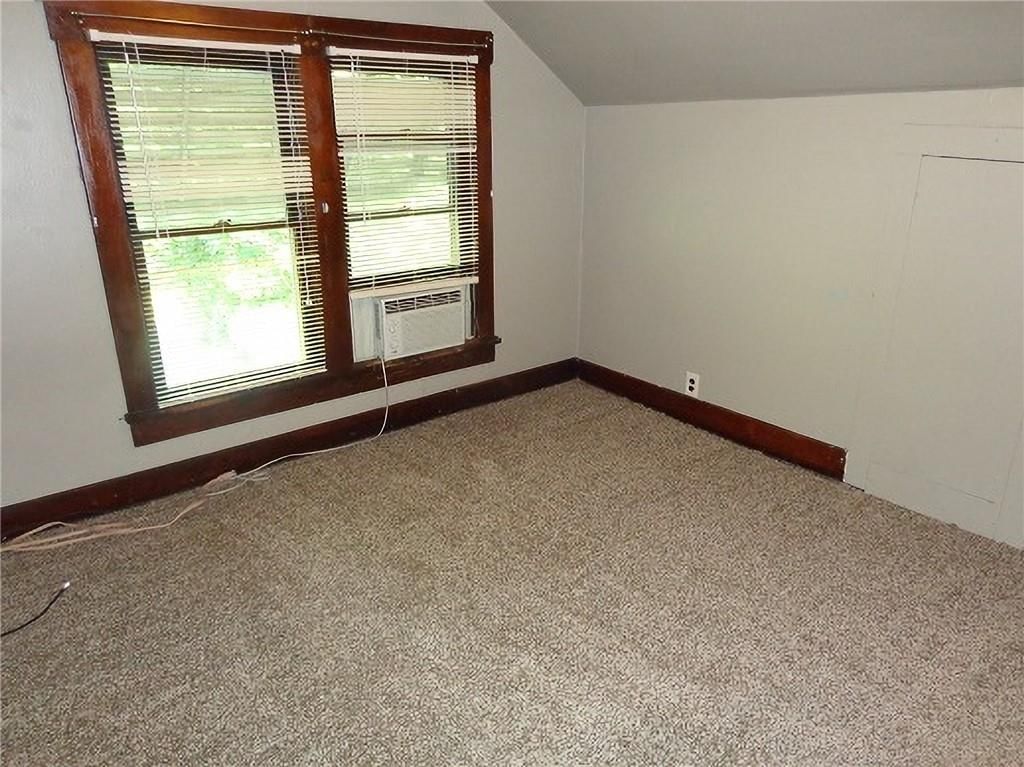 1915 S Broadway Street — photo 12