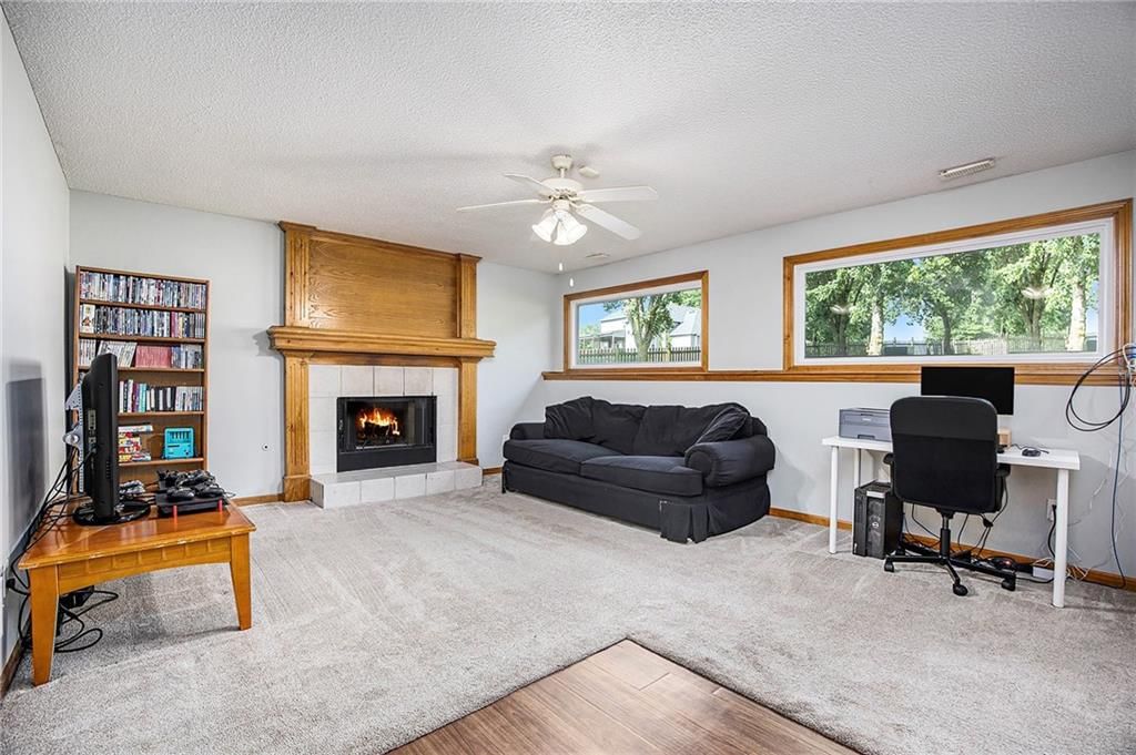 920 Paw Paw Lane — photo 11