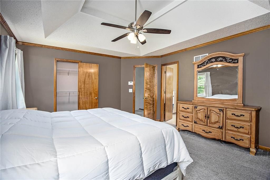 920 Paw Paw Lane — photo 14