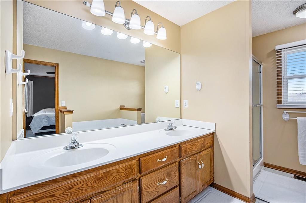 920 Paw Paw Lane — photo 16