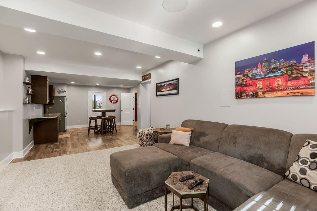 488 S 137th Place, Bonner Springs, KS