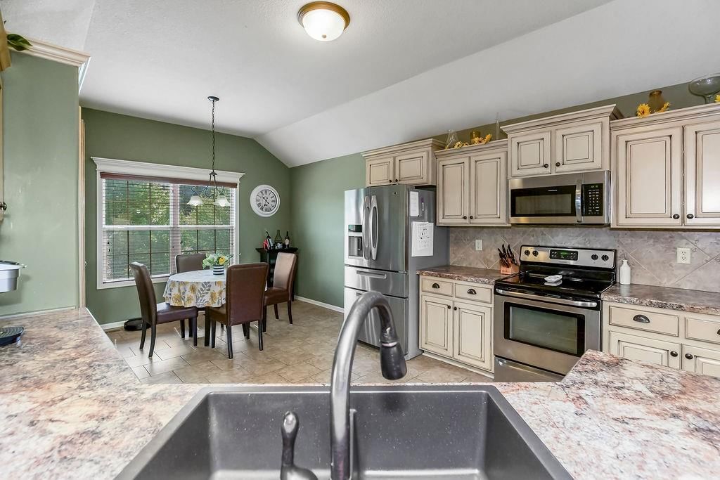 488 S 137th Place — photo 3