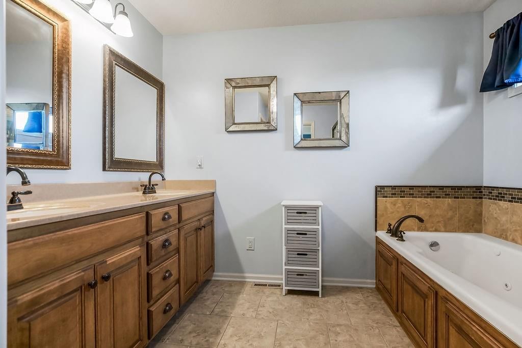 488 S 137th Place — photo 18