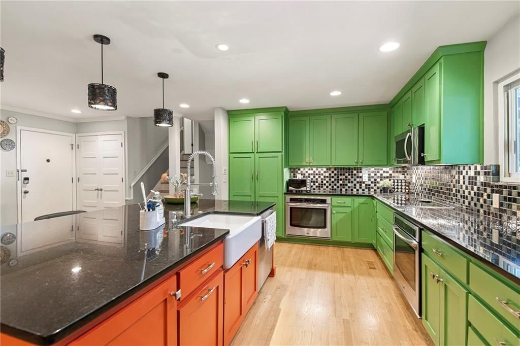 9934 Ballentine Drive — photo 7
