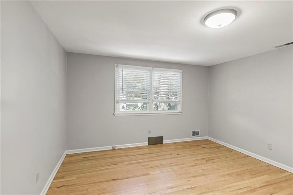 9934 Ballentine Drive — photo 16
