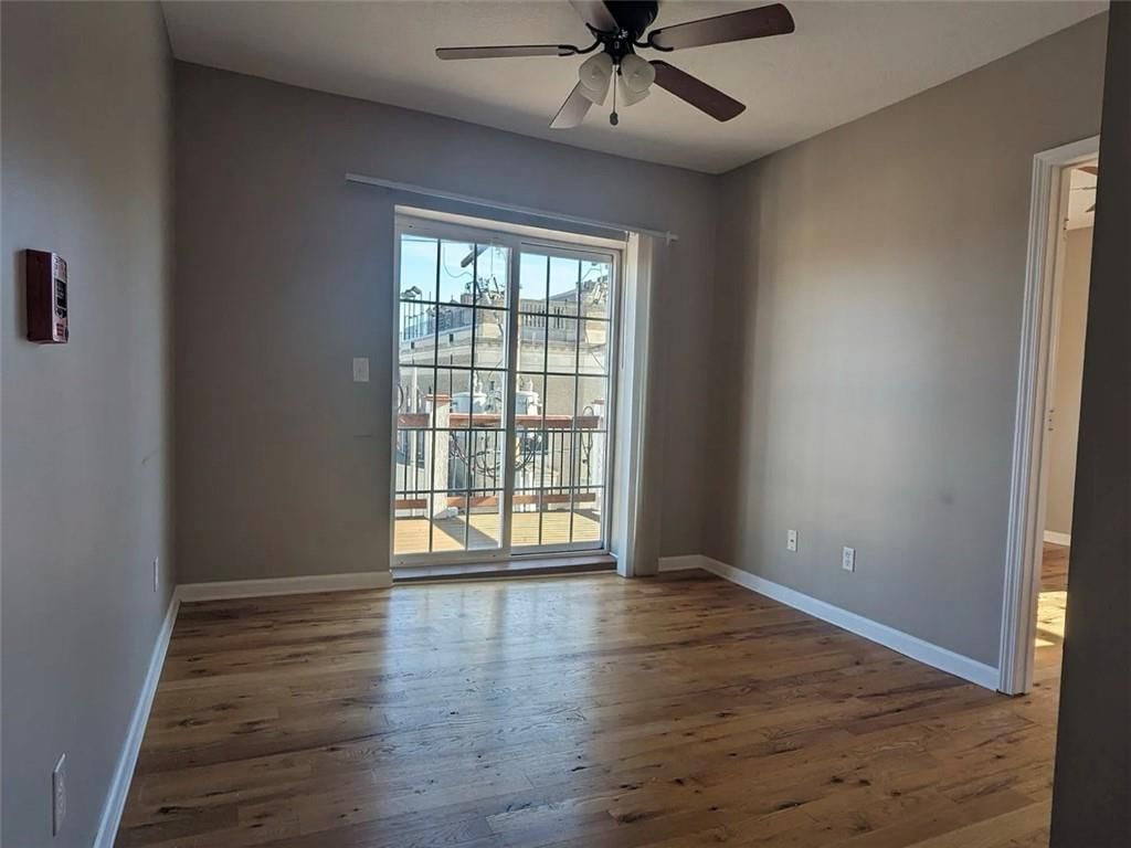 Photo 2 of 19 - 3946-3950 Walnut Street