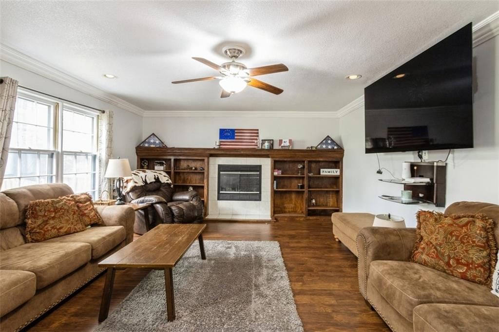 5901 Greenwood Drive — photo 7