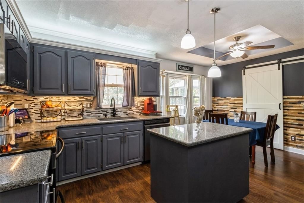 5901 Greenwood Drive — photo 15