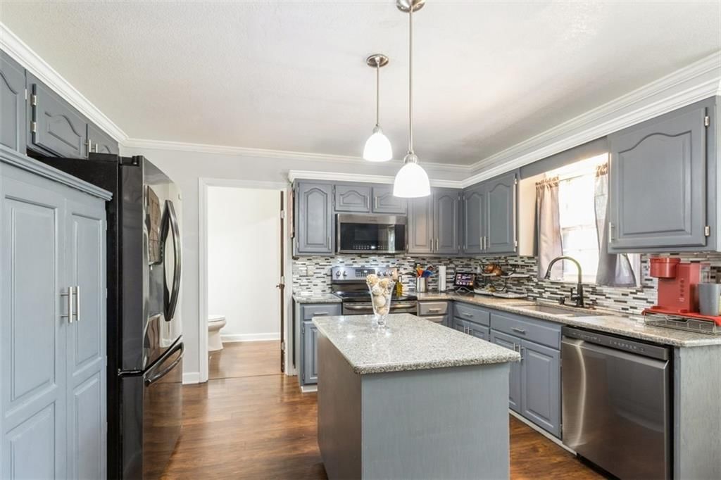 5901 Greenwood Drive — photo 16