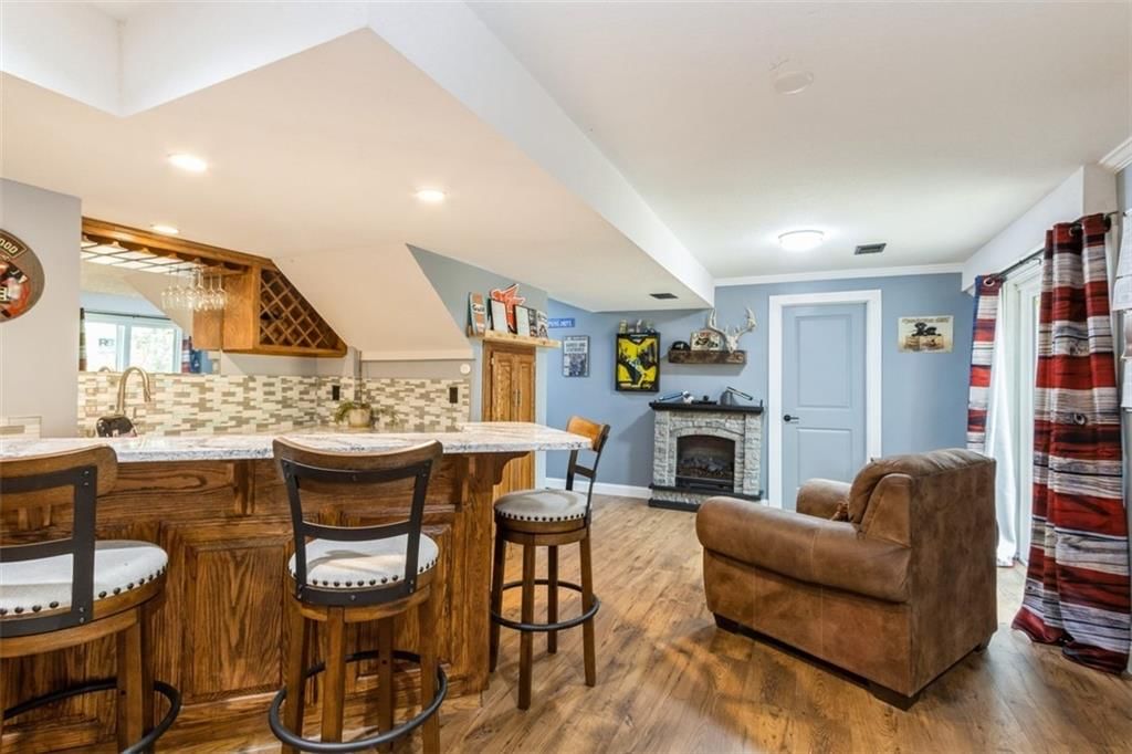 5901 Greenwood Drive — photo 32