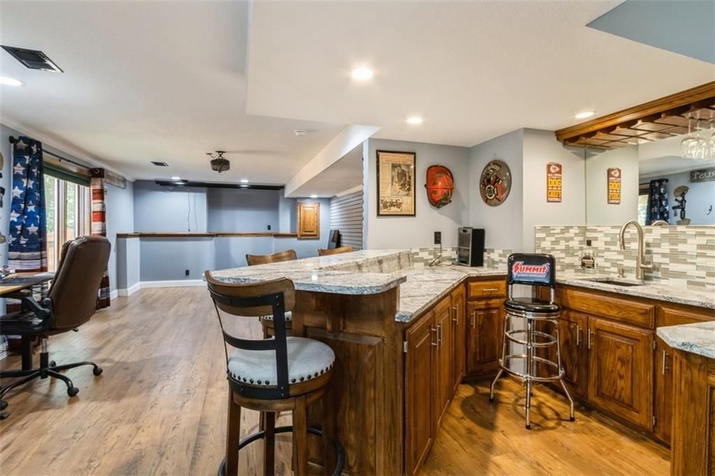 5901 Greenwood Drive — photo 33