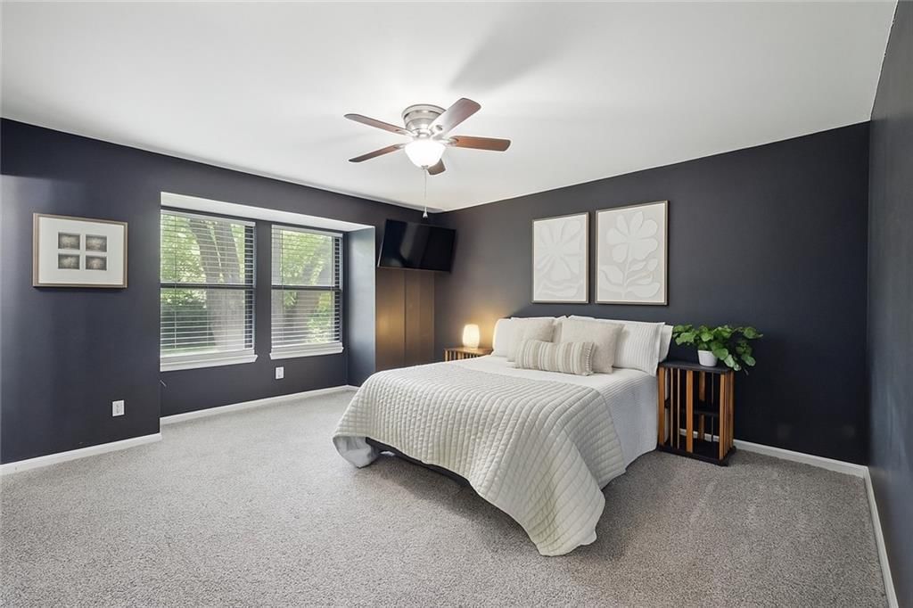 11709 Corrington Avenue — photo 9