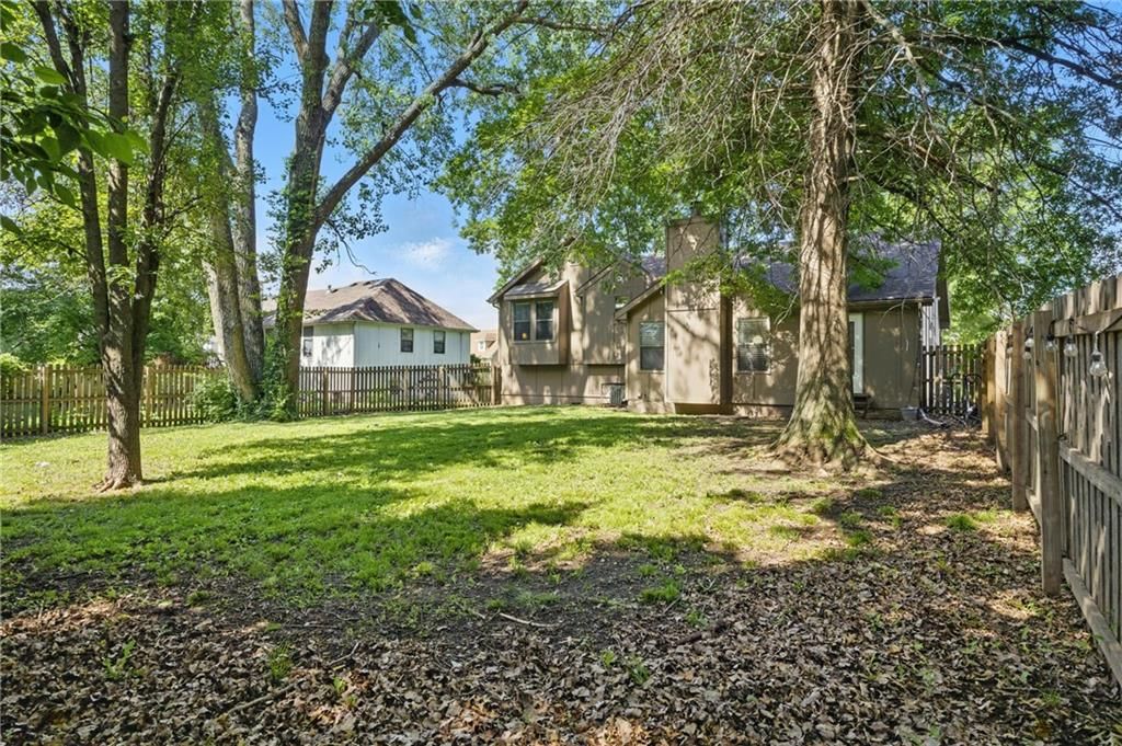 11709 Corrington Avenue — photo 18