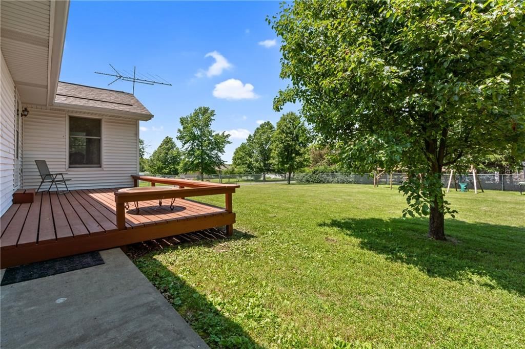Photo 27 of 37 - 906 Plattsburg Street