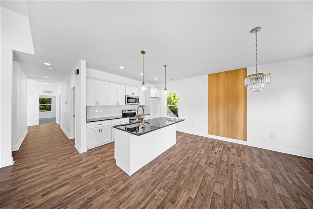2100 S 37th Street — photo 10