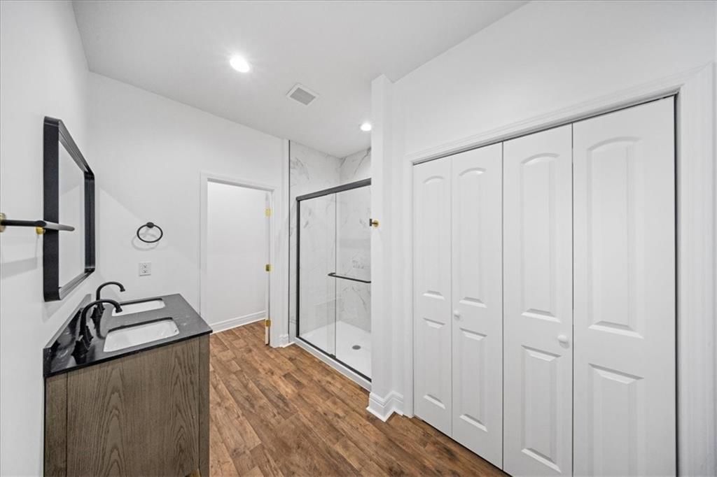 2100 S 37th Street — photo 19