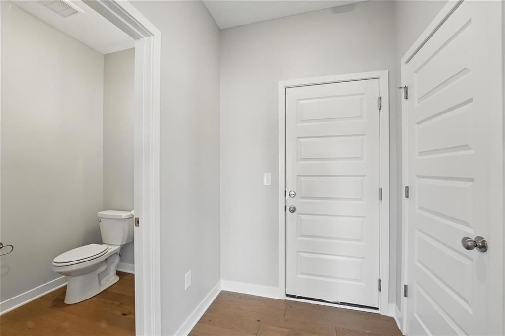 Photo 15 of 59 - 780 Creekmoor Drive