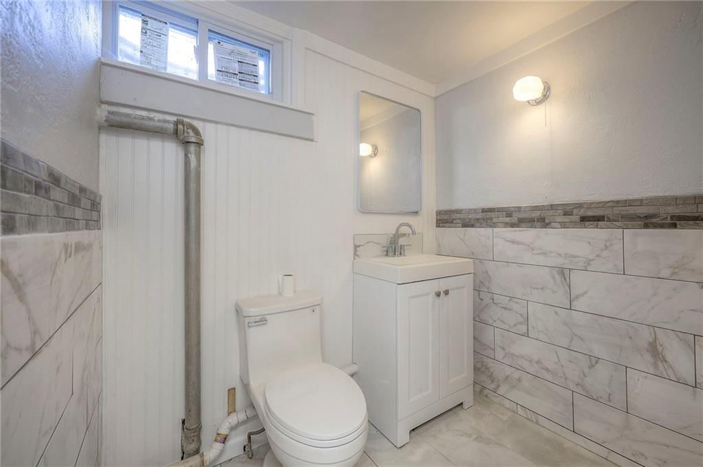 Photo 8 of 30 - 6605 Willow Avenue