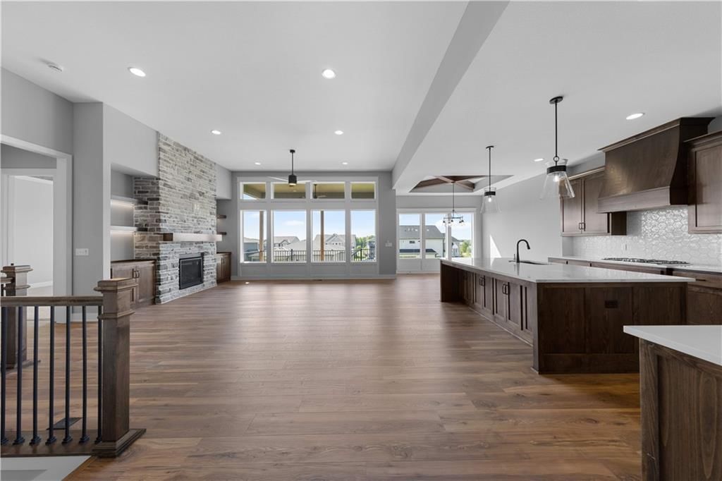 1715 SW Arbor Park Drive — photo 2