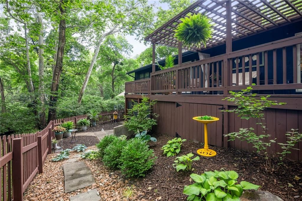 1449 Woodland Drive — photo 49