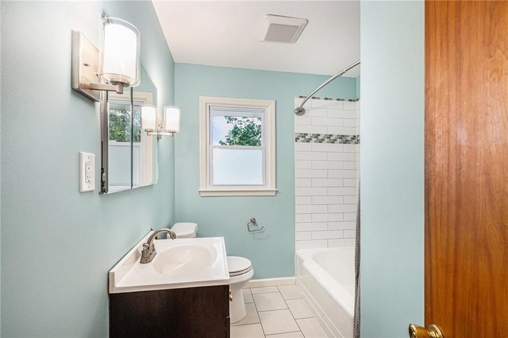 8224 Johnson Drive — photo 10