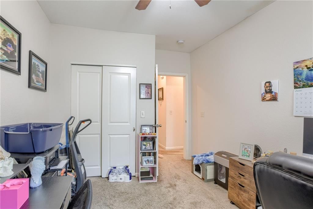 Photo 14 of 21 - 203 E ELM Street