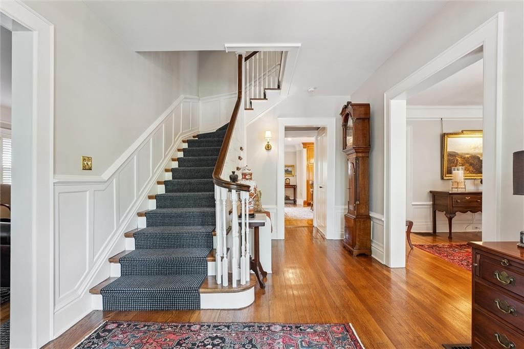 Photo 6 of 56 - 440 W 58th Street