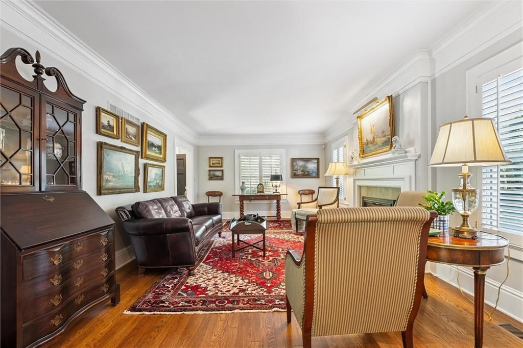 Photo 7 of 56 - 440 W 58th Street