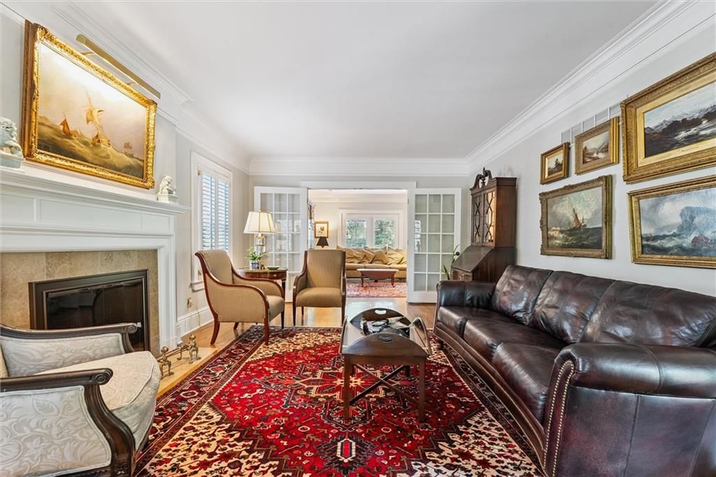 Photo 8 of 56 - 440 W 58th Street
