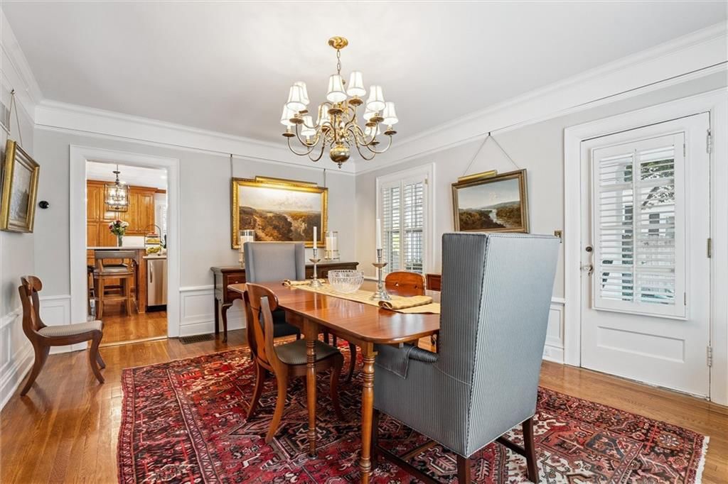 Photo 12 of 56 - 440 W 58th Street