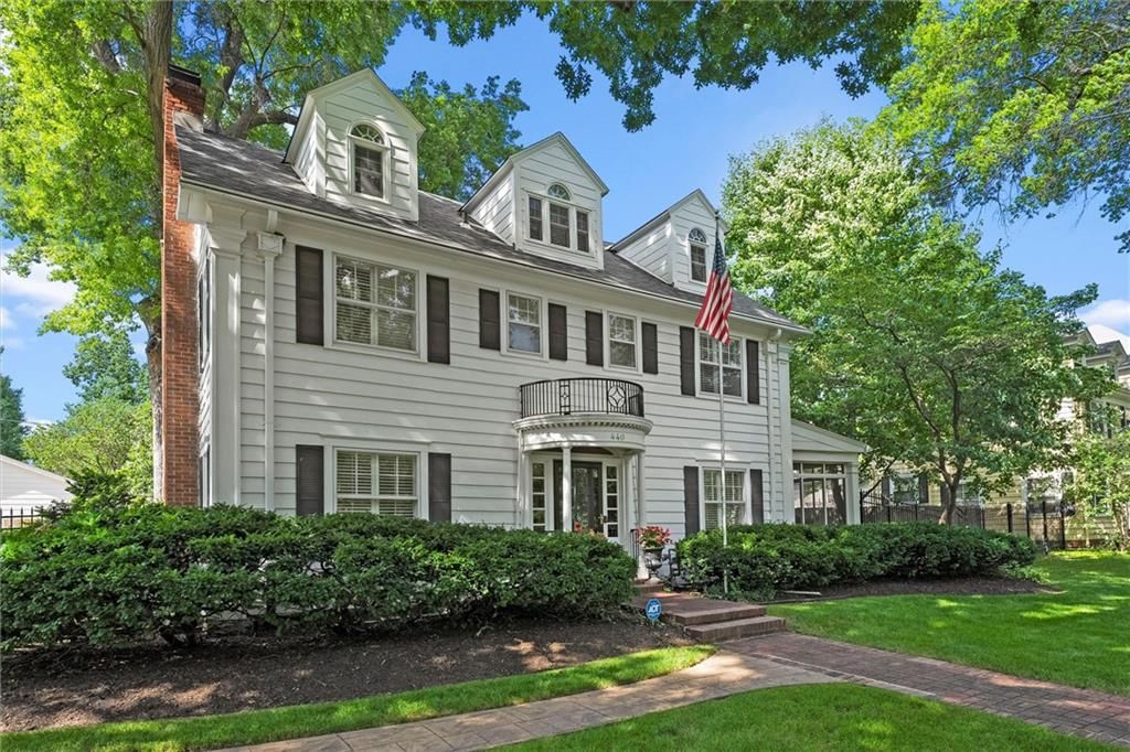 Photo 50 of 56 - 440 W 58th Street