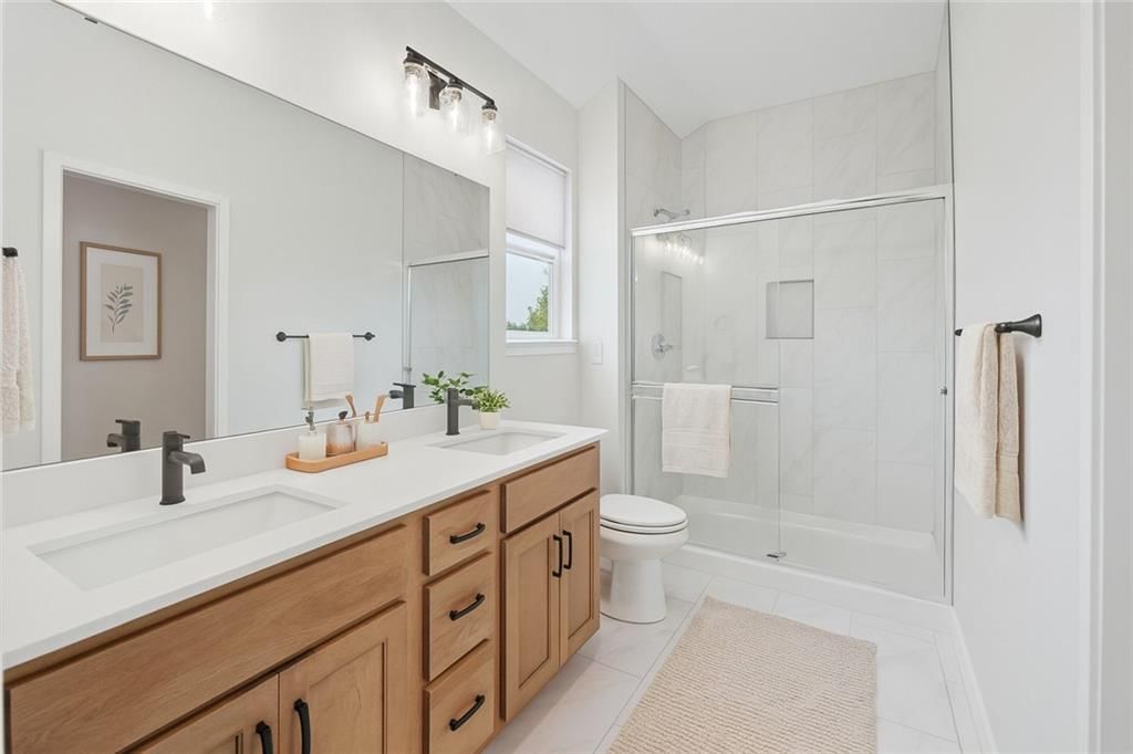 719 Glenn Circle — photo 18