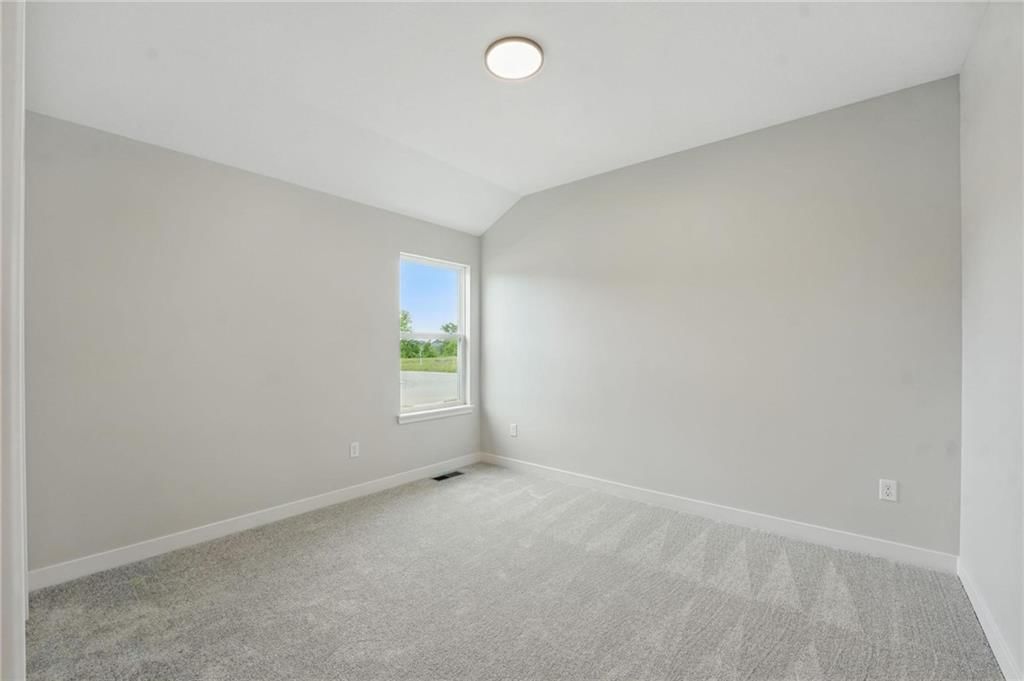 719 Glenn Circle — photo 20