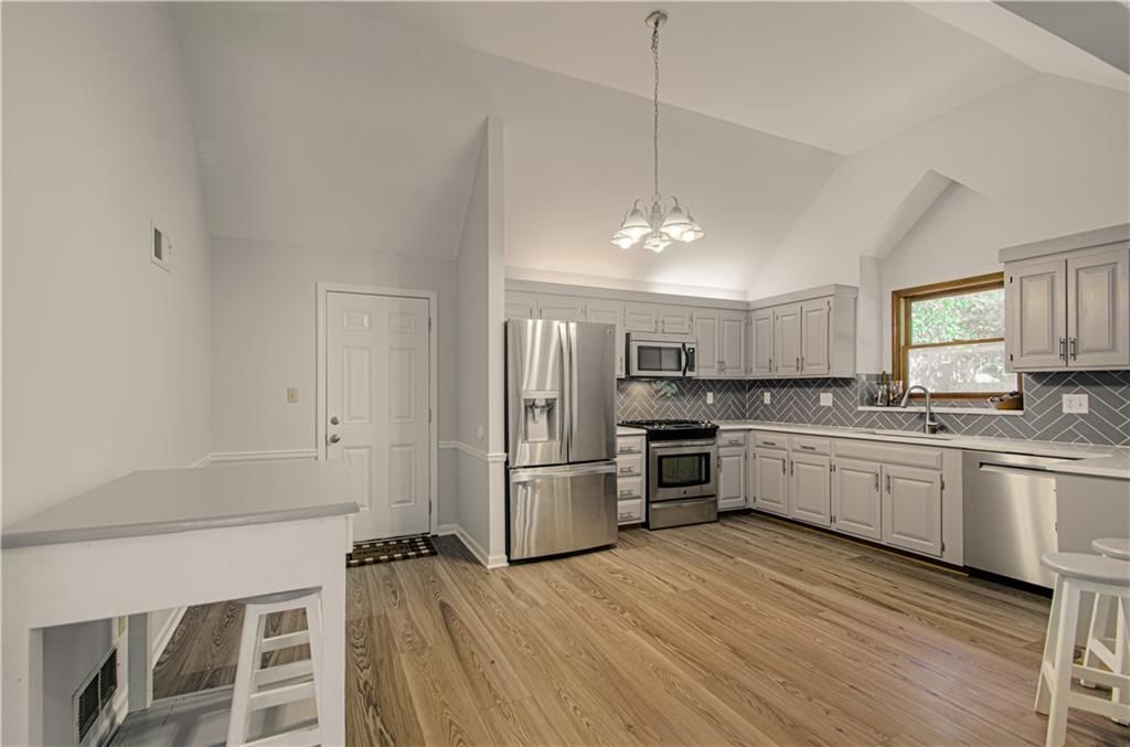 24035 W 57th Street — photo 9