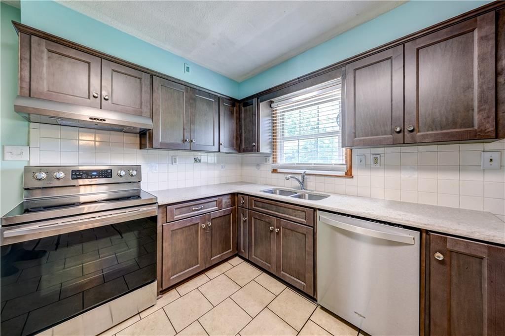 12935 Virginia Avenue — photo 12