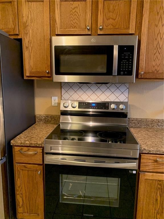 5521 NW 84 Court — photo 8