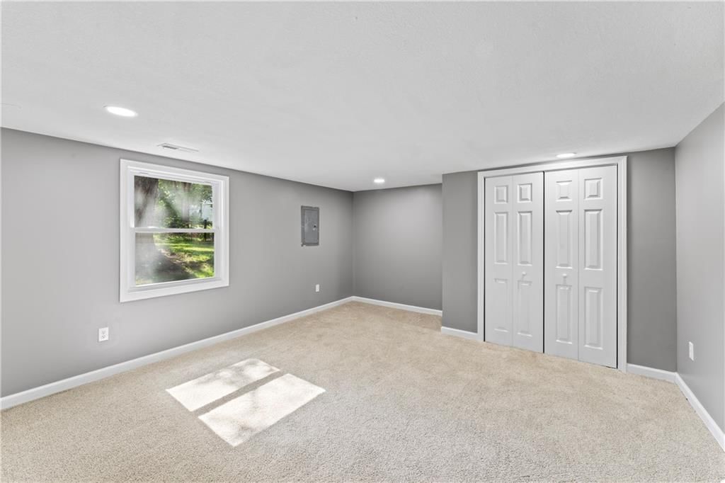 Photo 6 of 35 - 5513 Hardy Avenue