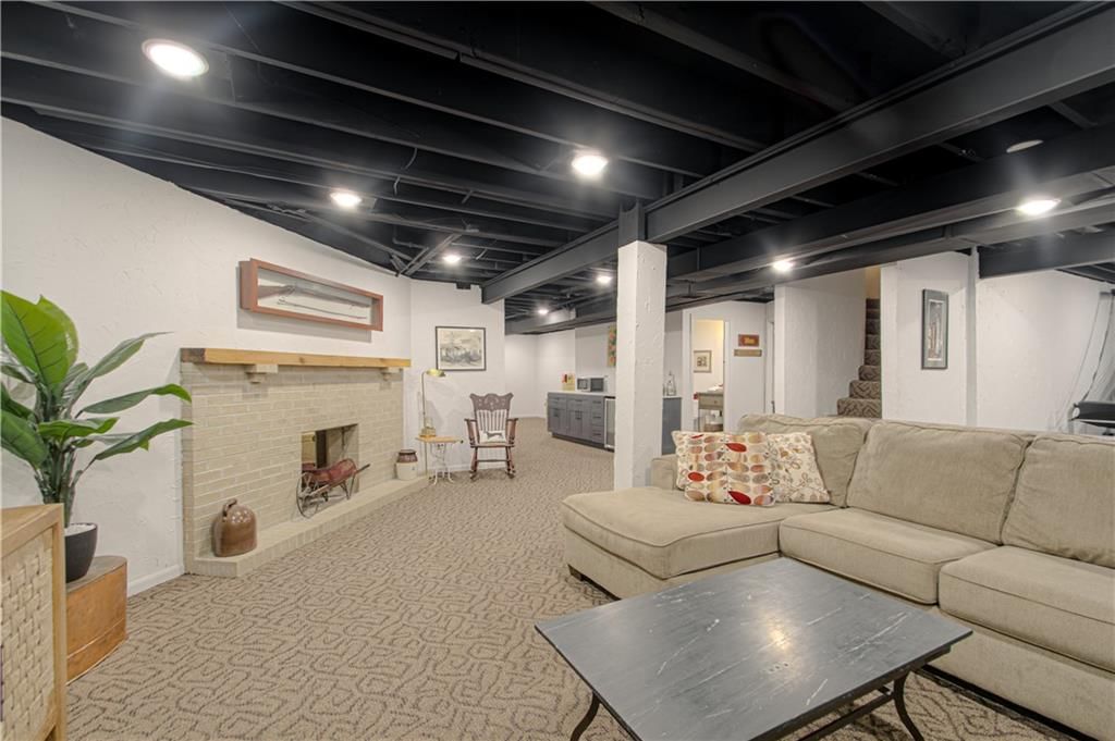 3305 W 121ST Terrace — photo 38