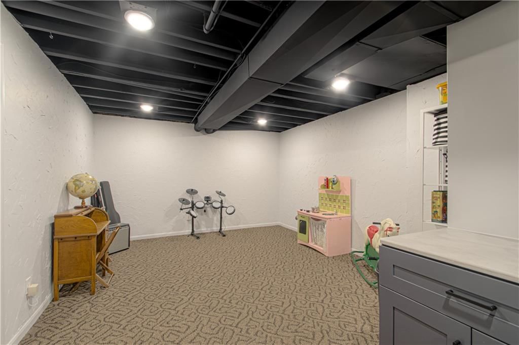 3305 W 121ST Terrace — photo 40