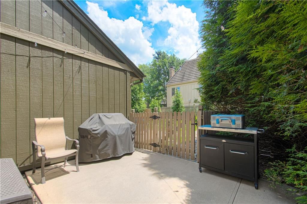 3305 W 121ST Terrace — photo 52
