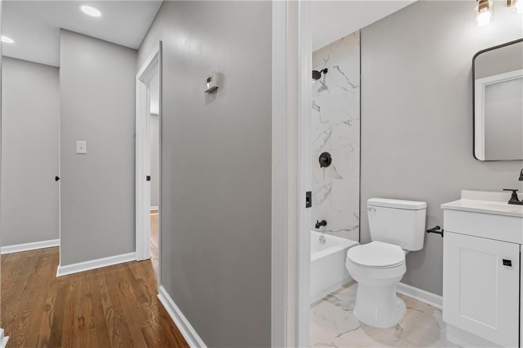 6325 E 18th Terrace — photo 12